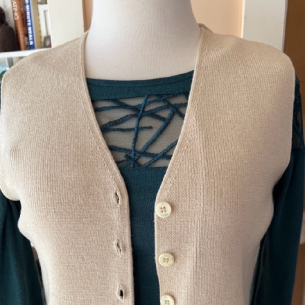 DKNY - wool vest. size P - Small - Picture 2 of 5
